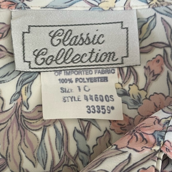 Classic collection blouse button down sizes 10 - Picture 4 of 9